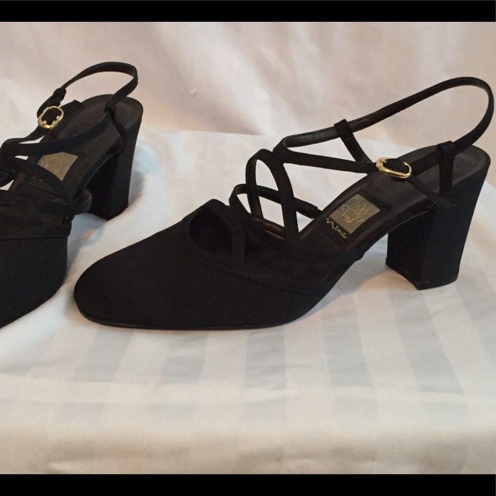 Nina Black strappy heels shoes 7.5 EUC